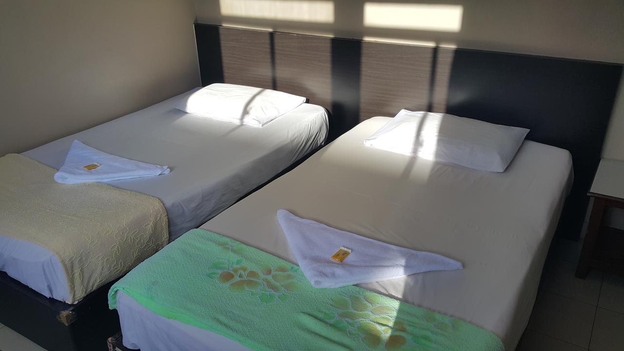 Mandarin Hotel Kuching Chambre photo