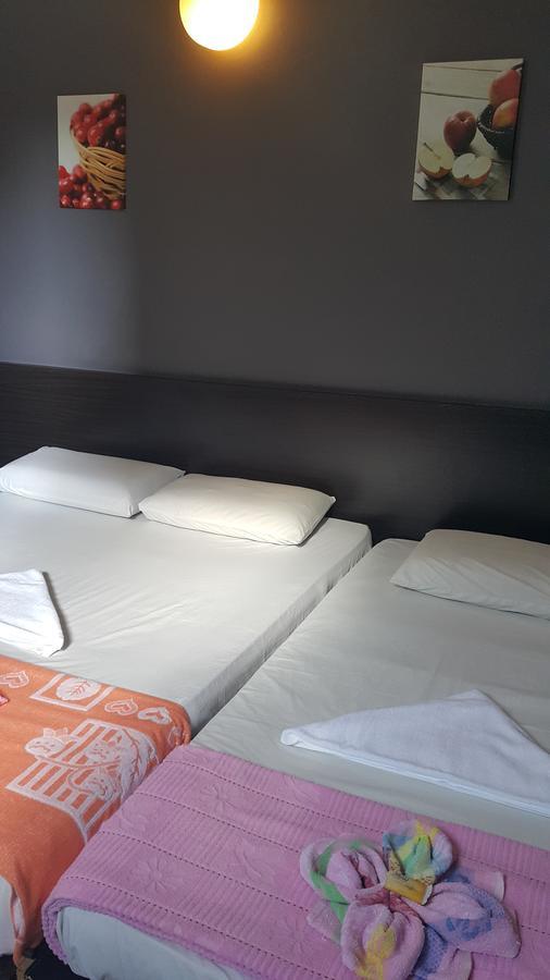 Mandarin Hotel Kuching Extérieur photo